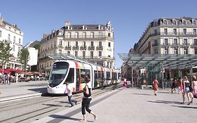 Hypercentre calme et cosy Impasse Saint Julien, 1er étage